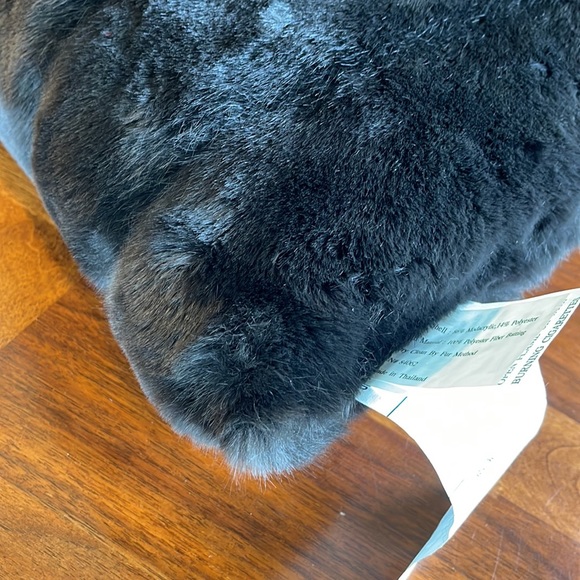 NEVER USED SOFT CHOCOLATE MINK FAUX FUR ACCENT PILLOW - Picture 8 of 8